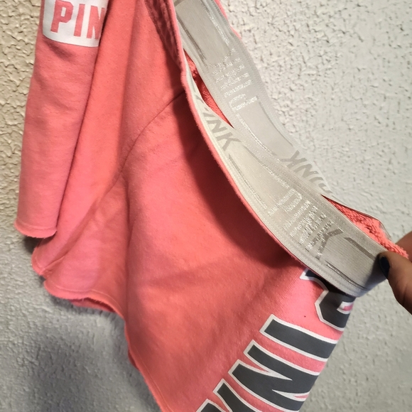 💖 PINK Victoria Secret Shorts. - Picture 4 of 6